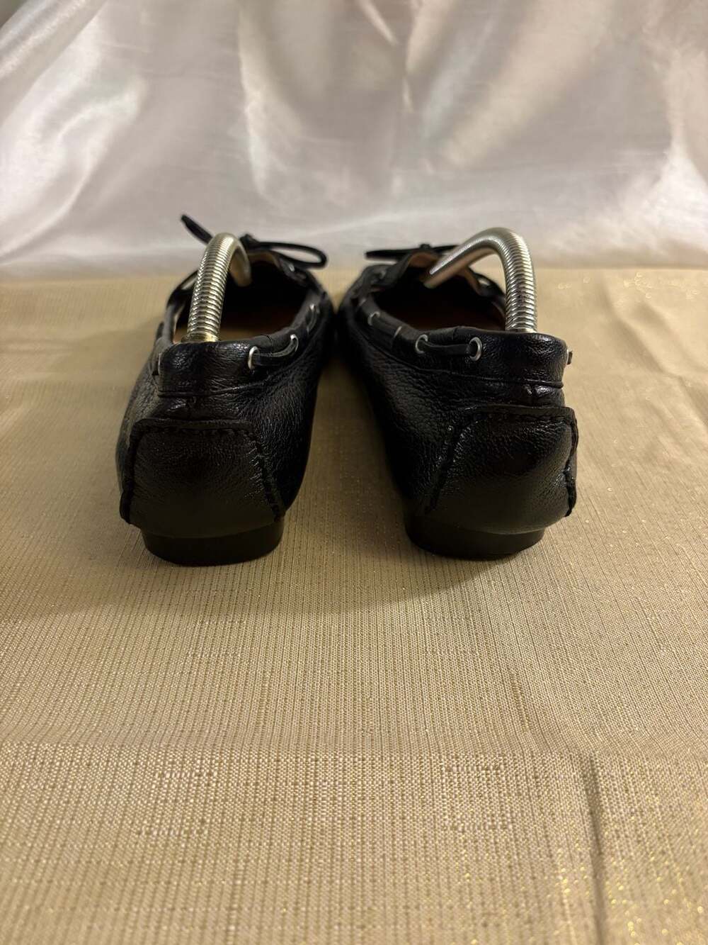 MICHAEL Michael Kors Amber Leather Moccasin Flats - Picture 5 of 8
